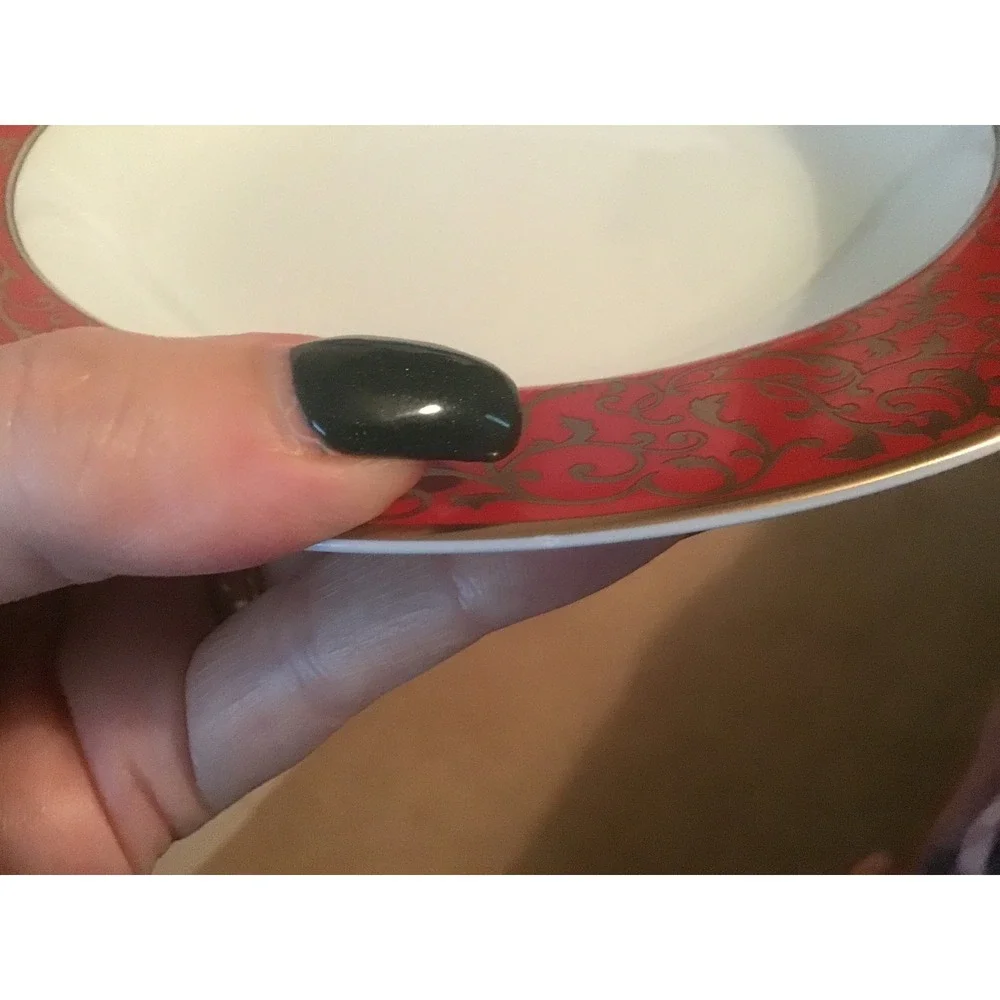 Mikasa Parchment Red‎ Fine China Rimmed Soup Bowls L3471 Set of 3 Gold Scroll